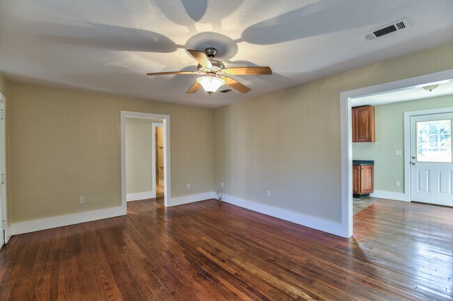 Foto del edificio - 2002