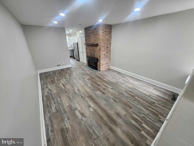Foto del edificio - 2215 E Fairmount Ave