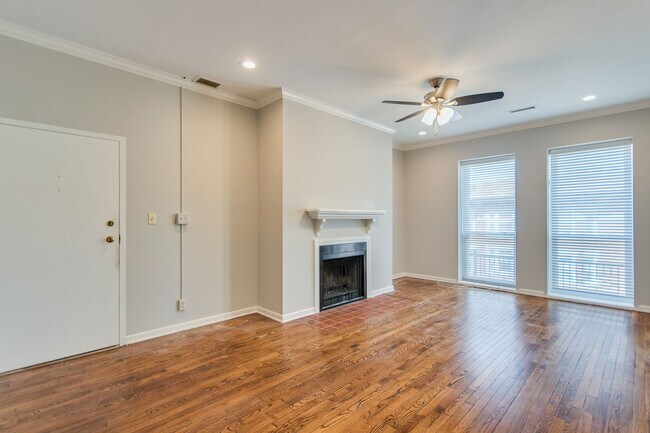 Family Room - 14 S Taylor Ave