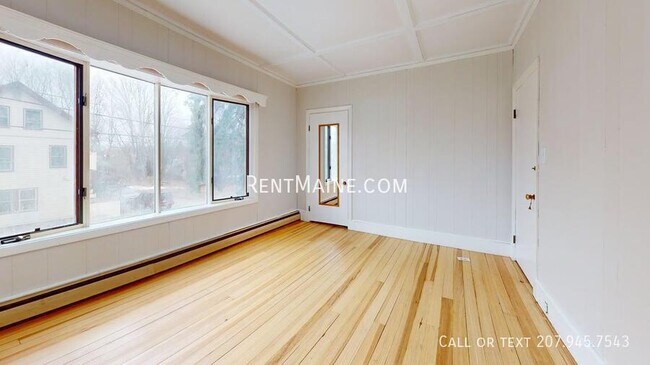 Building Photo - 5 Grove St