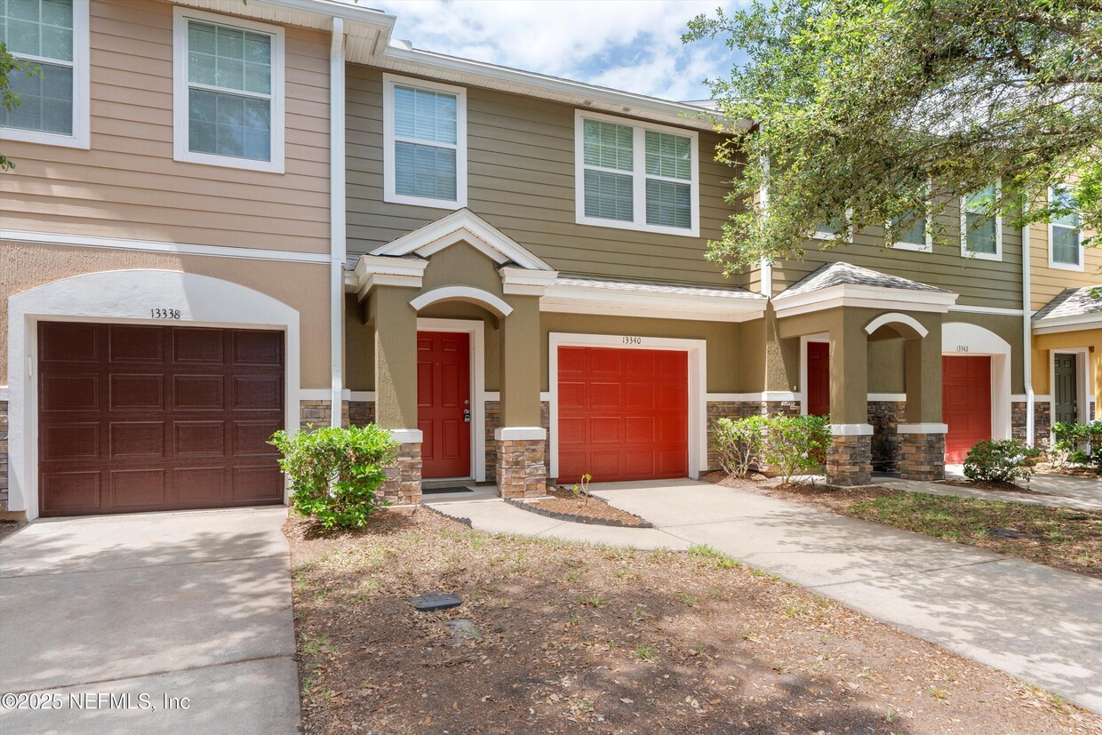 Foto principal - 13340 Ocean Mist Dr