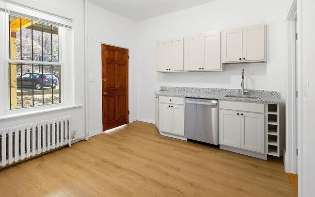 Foto del edificio - 868 Huntington Ave