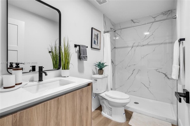 Building Photo - 3728 NW 19th Ave