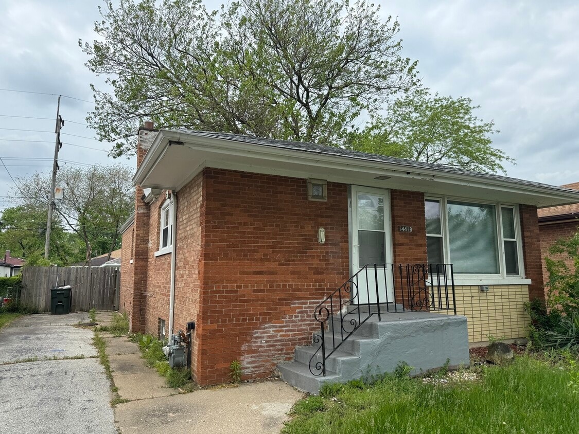 14418 Kimbark Ave, Dolton, IL 60419 House Rental in Dolton, IL