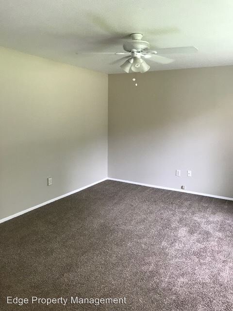 Building Photo - 4 br, 2 bath House - 625 N. Abbe Rd.