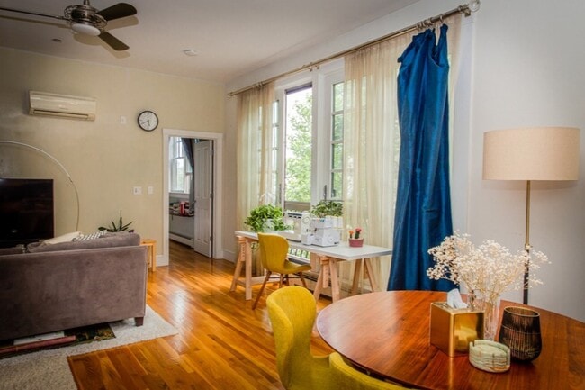 Dining Area - 80 Webster Ave