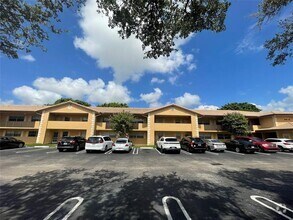 Building Photo - 3026 Coral Springs Dr