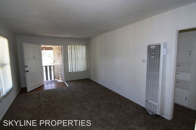 Foto del edificio - 229-231 E Fremont Square