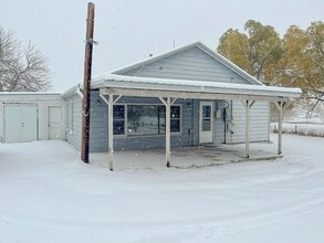 Building Photo - 6868 Coffeen Ave