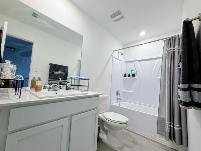 Foto del edificio - 412 Texas Angel Way