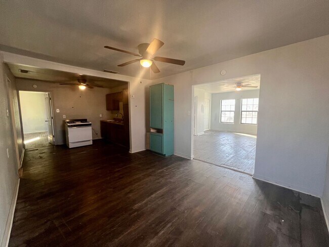 Foto del edificio - 2512 1st St