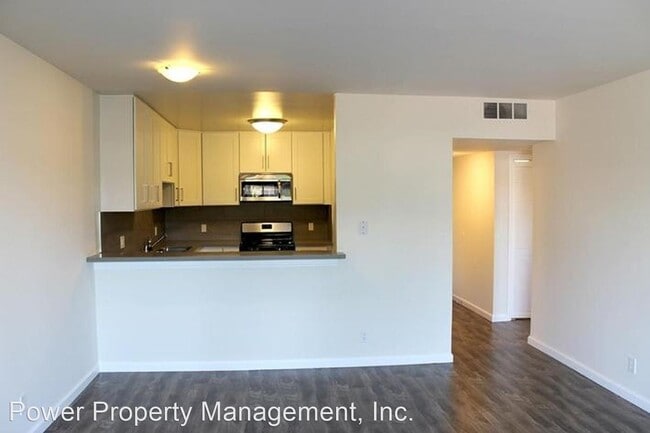 Building Photo - 1625 Crenshaw Blvd