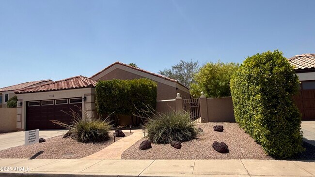 Building Photo - 16222 S 34th Way