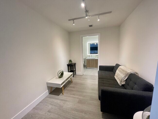 Foto del edificio - 2960 NE 207th St