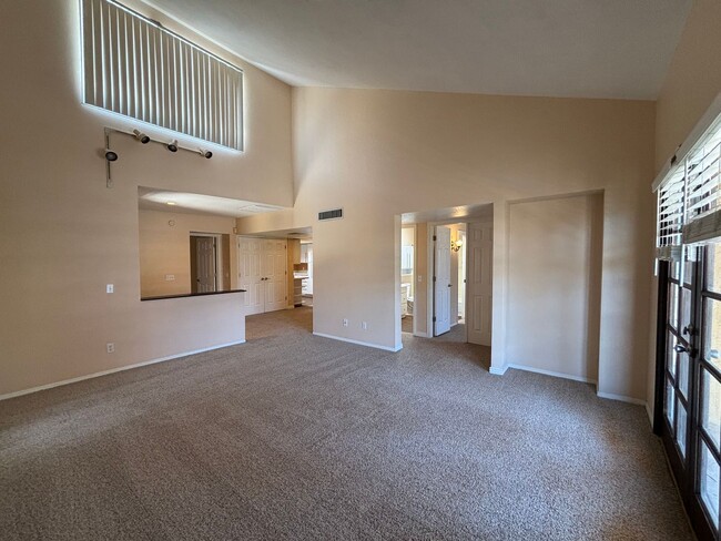 Building Photo - 8267 N Oracle Rd