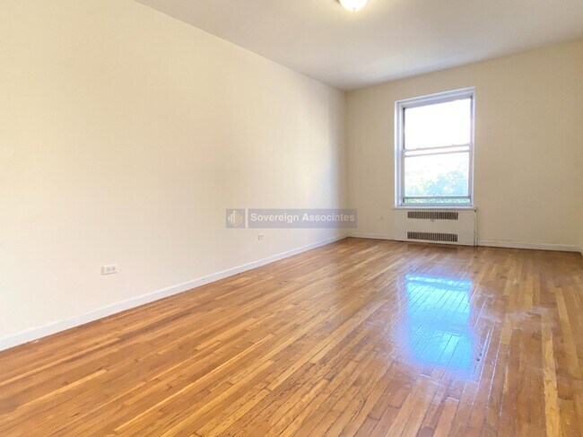 Foto del edificio - 216 West 102nd Street