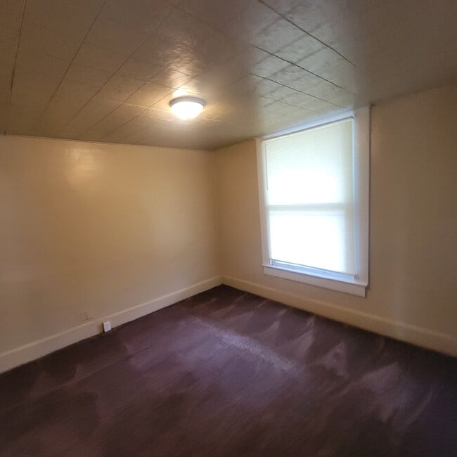 Building Photo - Christian Park 3BR/2BA House w/Fenced Backyard!