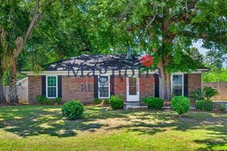Building Photo - 494 Osprey Dr