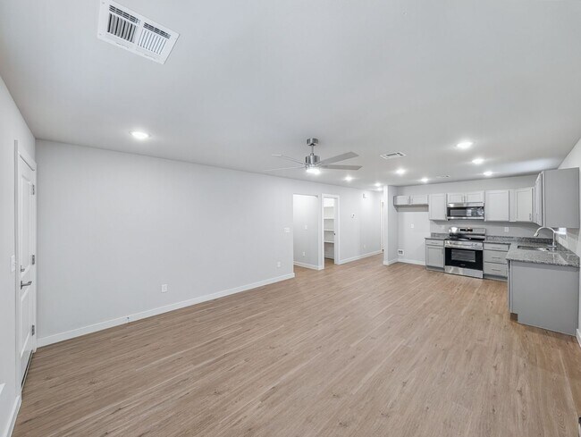 Foto del edificio - 313 NW 65th Ave