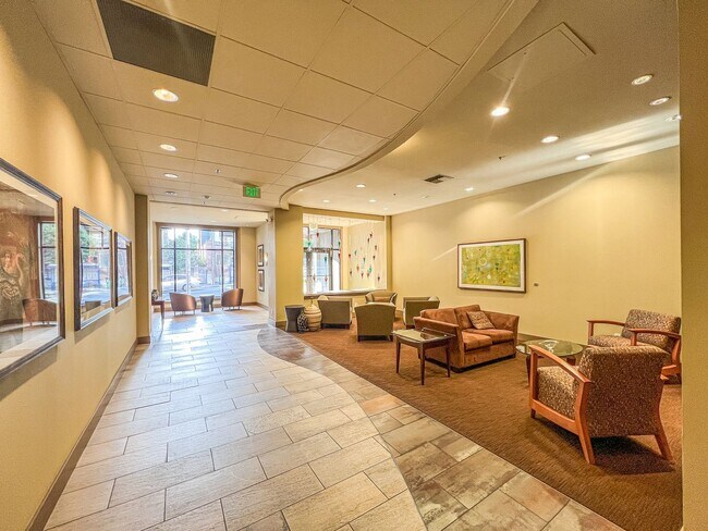 Building Photo - 1bd/1ba Seattle Condo