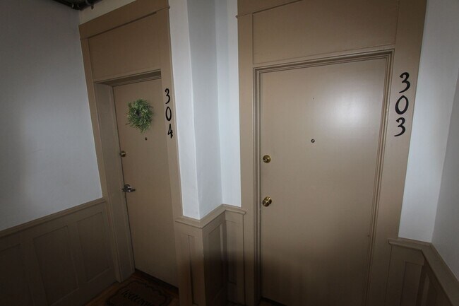 Foto del edificio - Downtown Flagstaff Apartment | Prime Location Above Aspen Sports