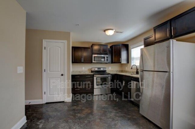 Foto del edificio - 1615 Railton Ct