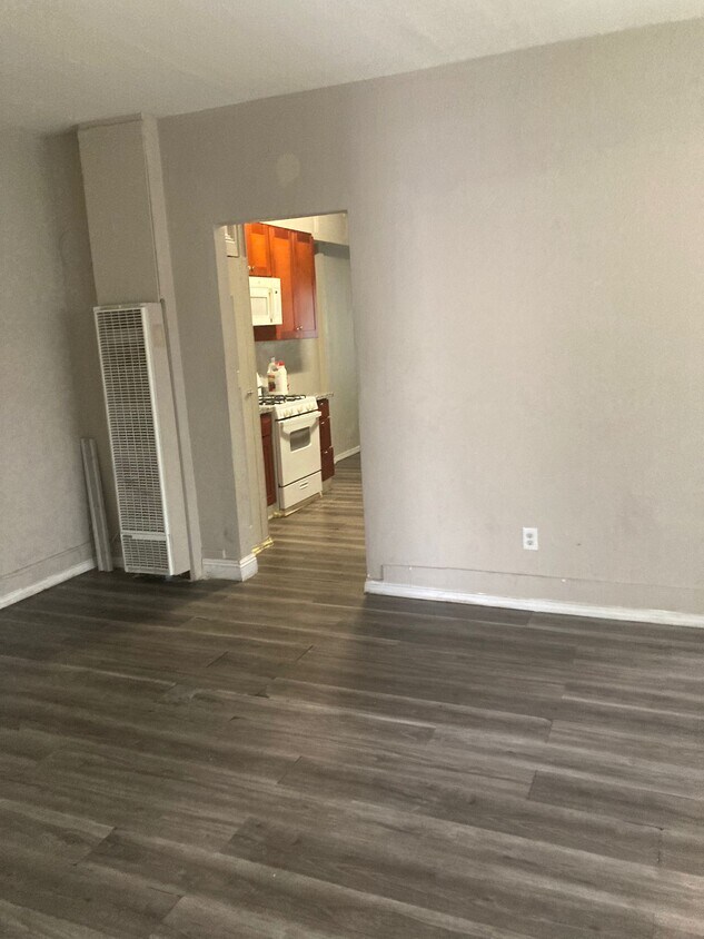 Foto principal - 610 E Oak St