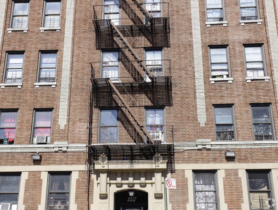 Building Photo - 2357 Crotona Avenue