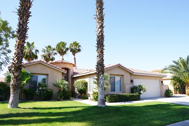 Building Photo - 81367 Avenida Camelia