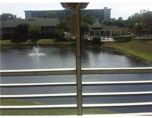 Building Photo - 2833 N Course Dr