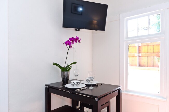 Foto del edificio - 1997 Pinehurst Rd