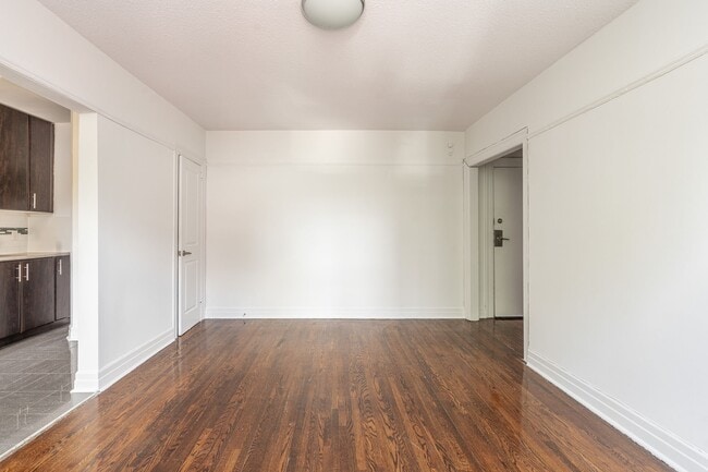 Building Photo - 16 St Joseph St