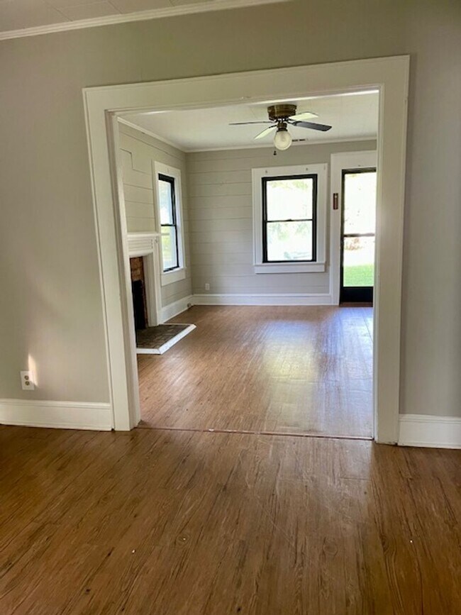 Foto del edificio - Cute 2 bedroom house