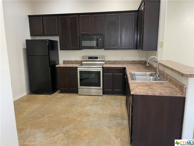 Building Photo - 213 Anne Louise Dr