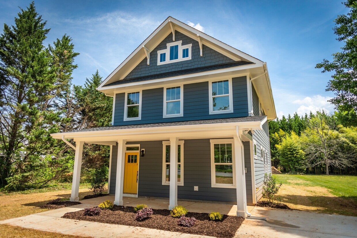 Foto principal - 301 Riverhills Dr