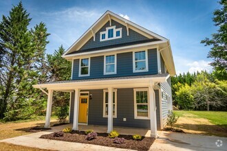 Building Photo - 301 Riverhills Dr