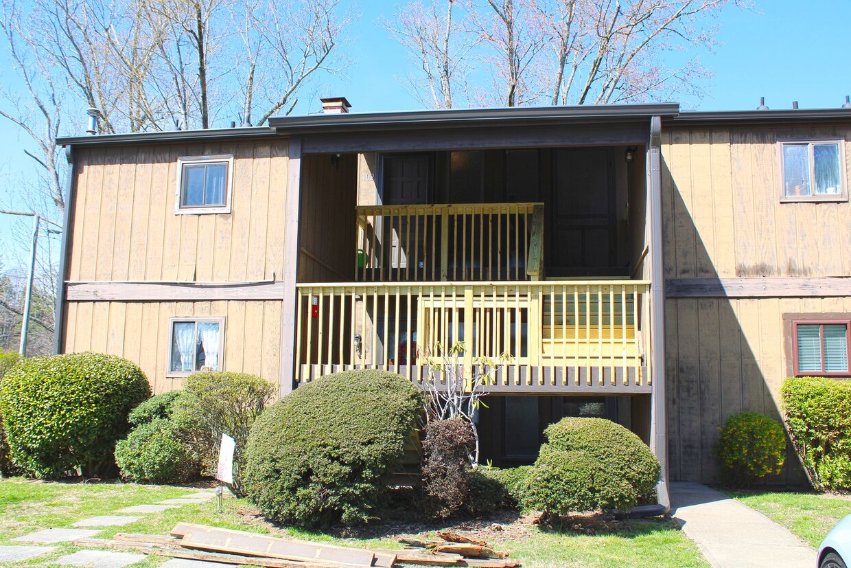 Primary Photo - Sapphire Manor Condo