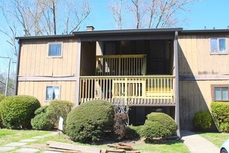 Building Photo - 319 Greenville Hwy