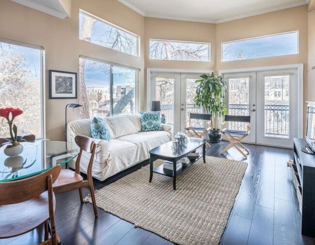 Photo - Stunning “Treehouse” Top-Floor Condo – 2 Bed / 2 Bath | One Block from City Park