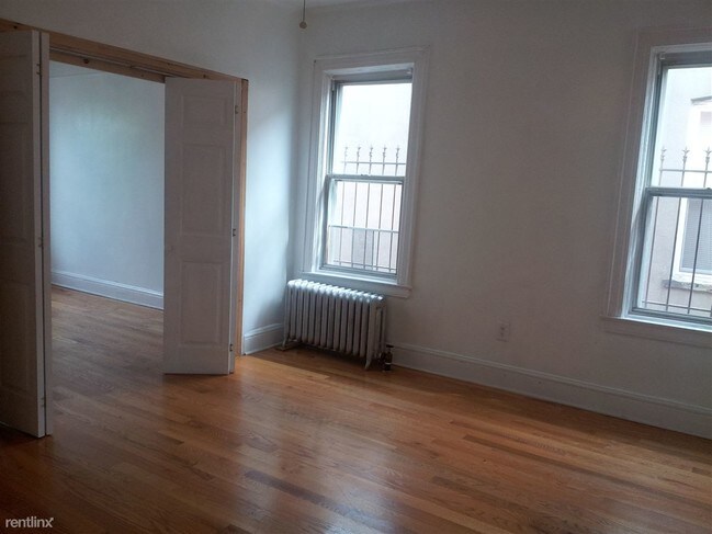 Foto del edificio - 4320 34th Ave