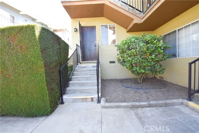 Foto del edificio - 1570 N Verdugo Rd