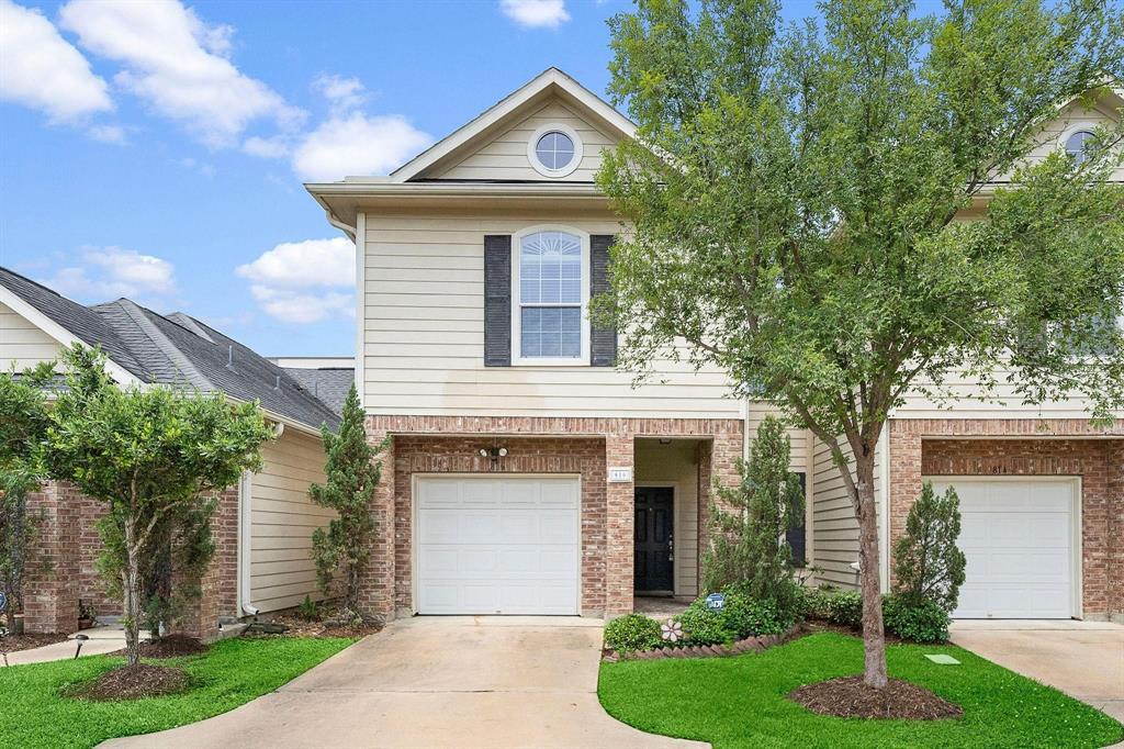 Primary Photo - 816 Sterling Creek Cir