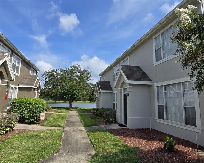 Building Photo - 9013 Lee Vista Blvd