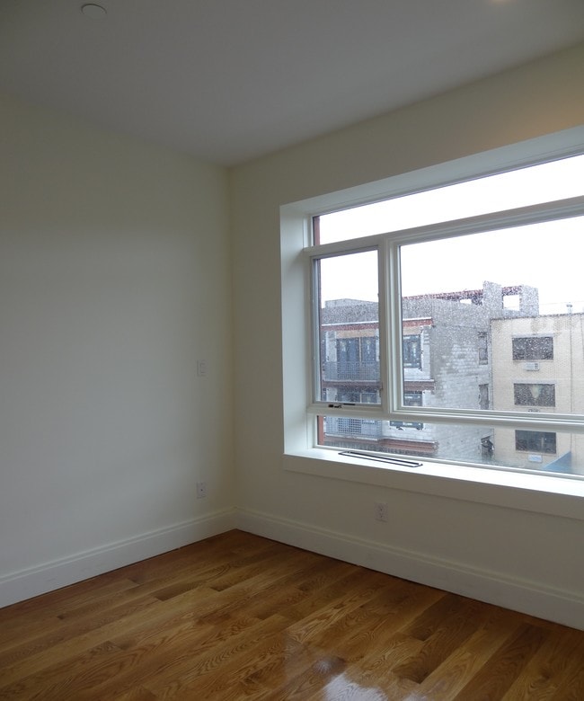 Building Photo - 259 Albany