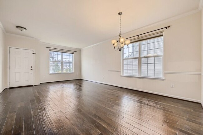 Foto del edificio - 7809 Stonebriar Dr, Glen Burnie, MD, 21060