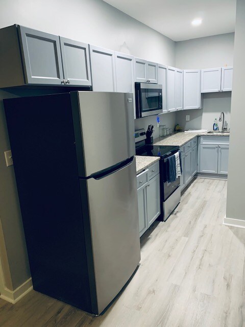 Foto principal - 3109 6th Ave