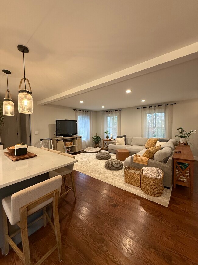 Foto del edificio - 65 Birch Trl