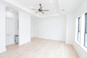 Building Photo - 2122 Blalock Rd