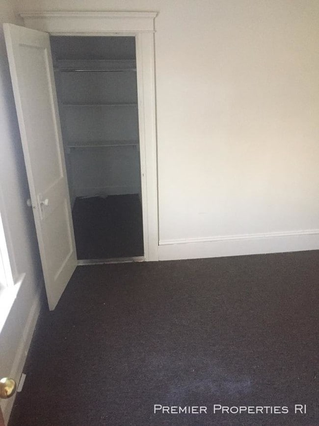 Foto del edificio - 2 bedroom in Woonsocket RI 02895