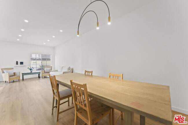 Foto del edificio - 5533 Spanish Oak Ln